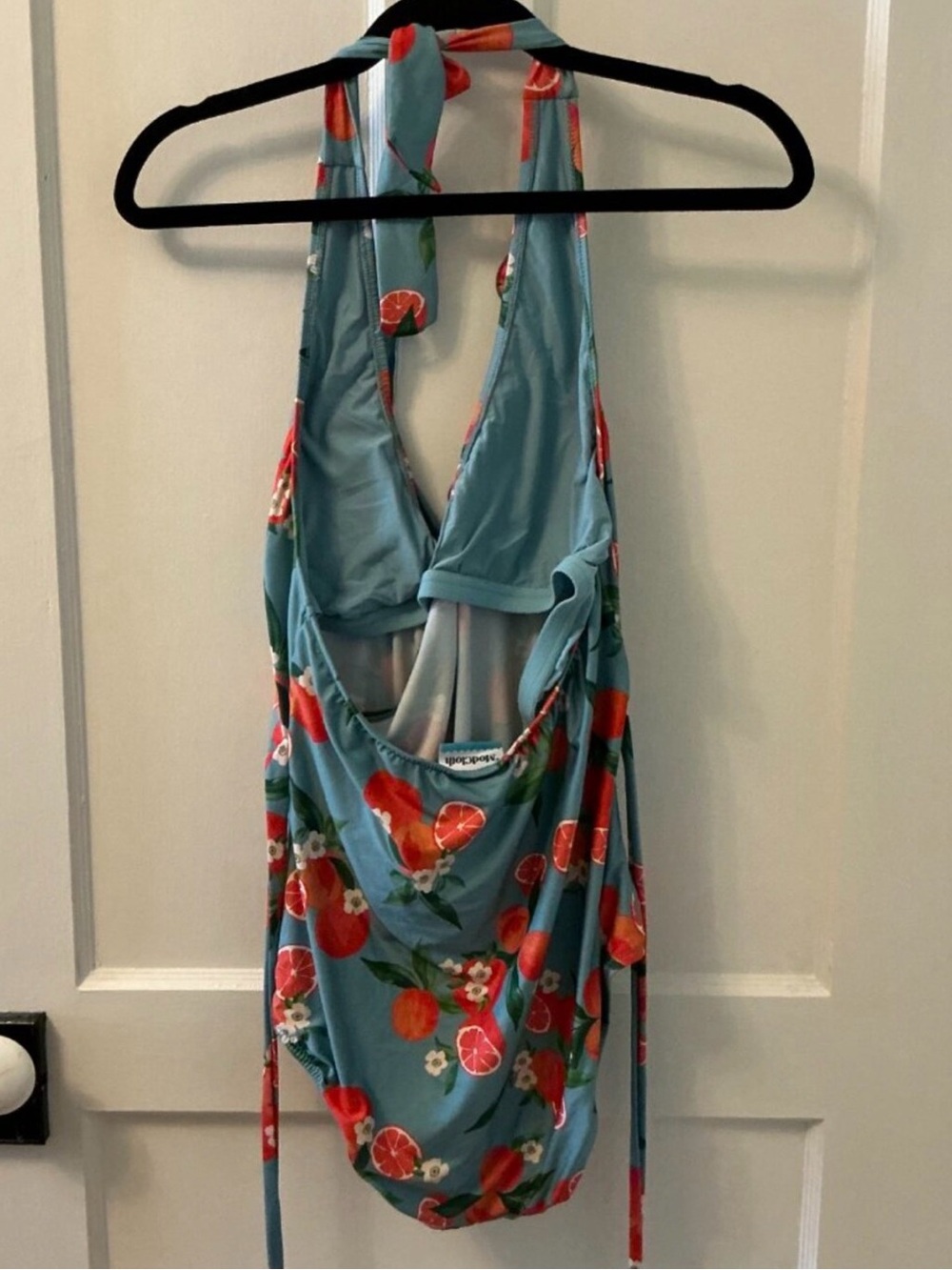 🌺 ModCloth  One-Piece Swimsuit – Size Medium – Citrus Print – Ruffle Wrap Style - Picture 2 of 3